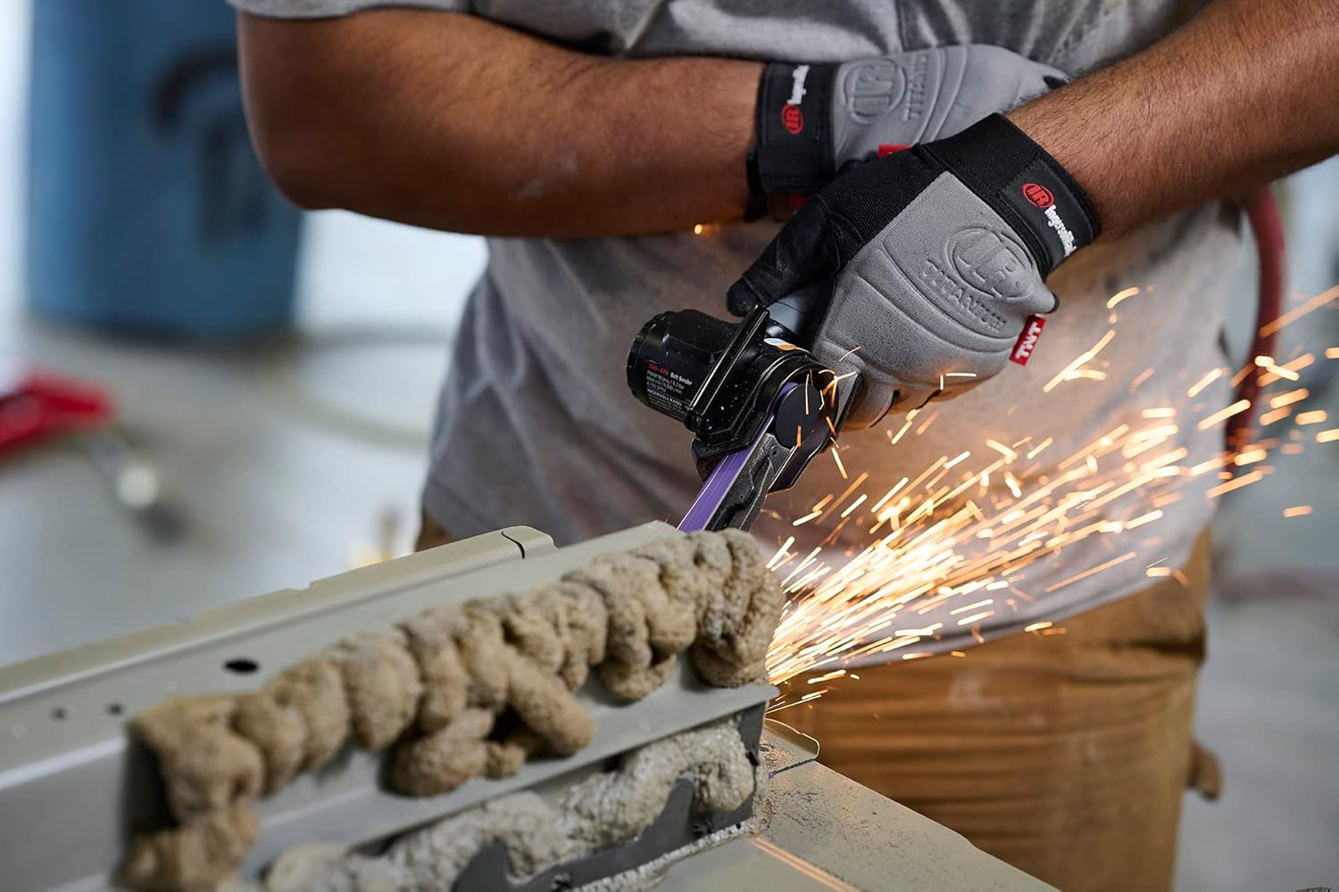 Ingersoll Rand 360-418 Belt Sander 1/8 X 18