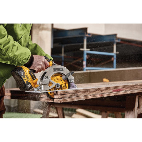 DEWALT DCS574B 20V MAX* XR® BRUSHLESS 7-1/4" CIRCULAR SAW