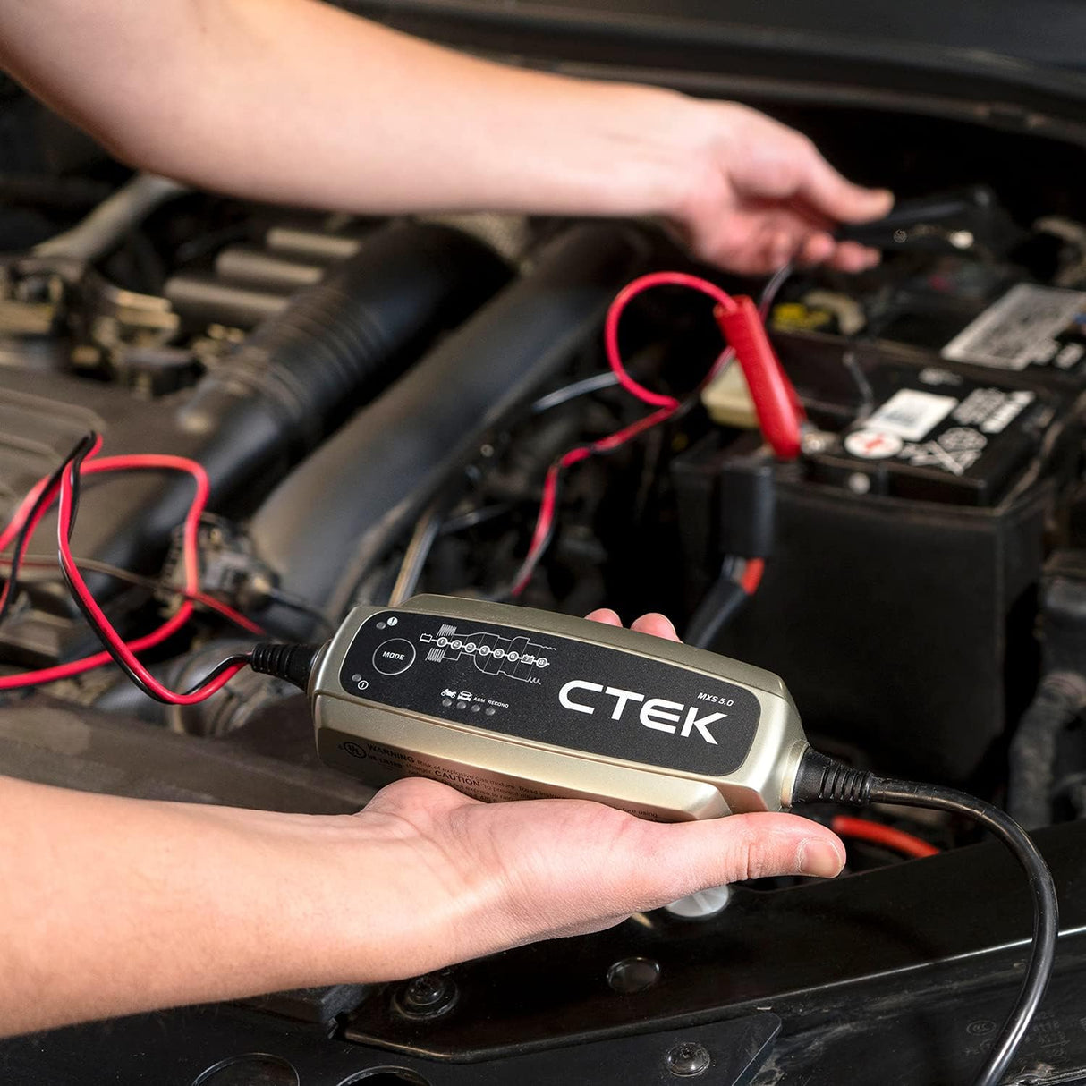 CTEK 40-206 MXS 5.0 Fully Automatic 4.3 amp Battery Charger and Maintainer 12V