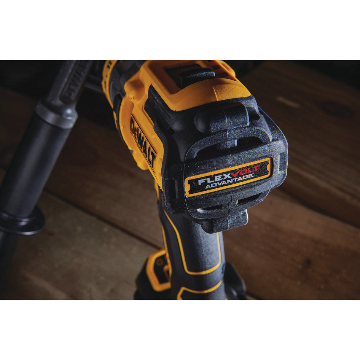 20V MAX* 1/2 IN. BRUSHLESS CORDLESS HAMMER DRILL/DRIVER WITH FLEXVOLT ADVANTAGE™ (TOOL ONLY)