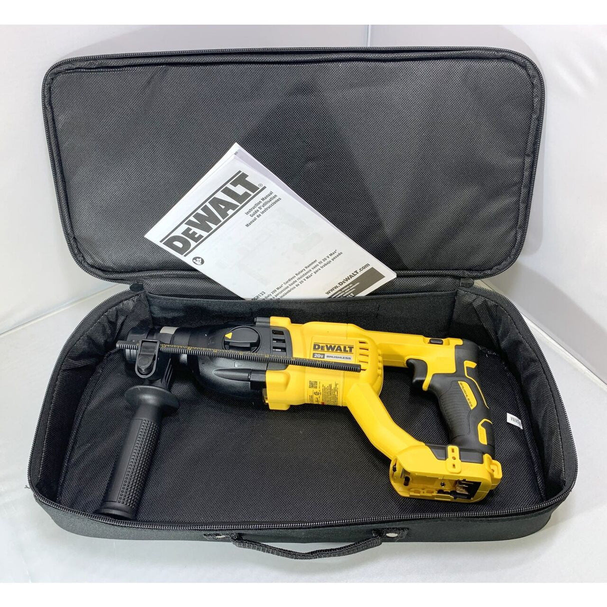 20V MAX* 1 IN. BRUSHLESS CORDLESS SDS PLUS D-HANDLE ROTARY HAMMER (TOOL ONLY)