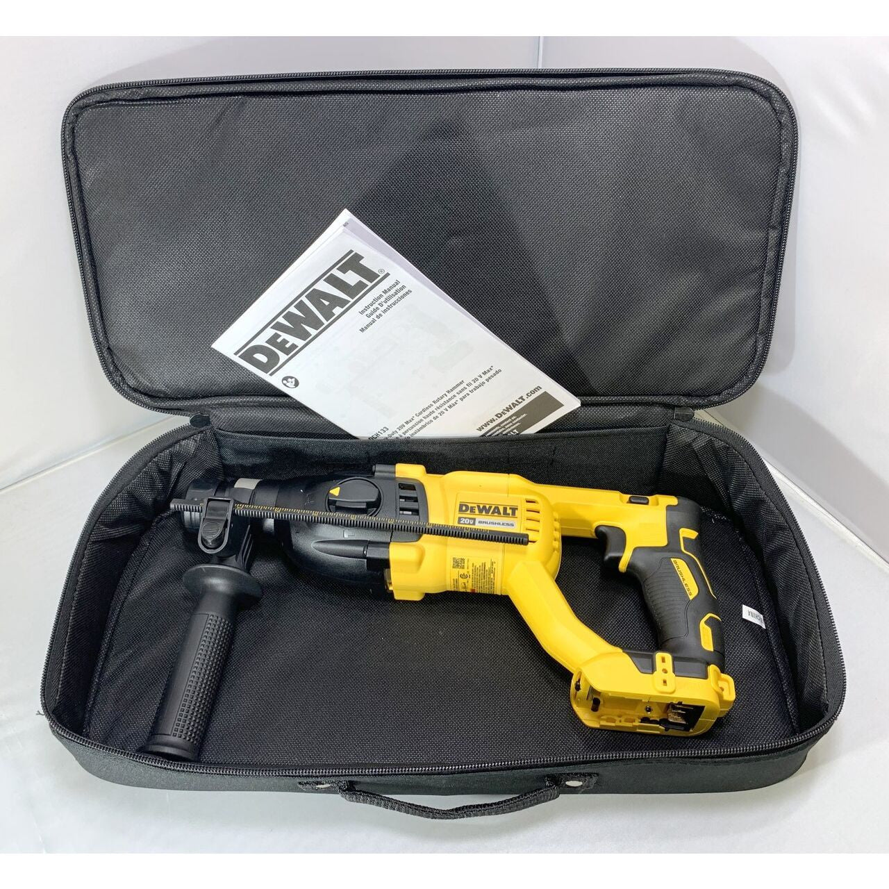 20V MAX* 1 IN. BRUSHLESS CORDLESS SDS PLUS D-HANDLE ROTARY HAMMER (TOOL ONLY)