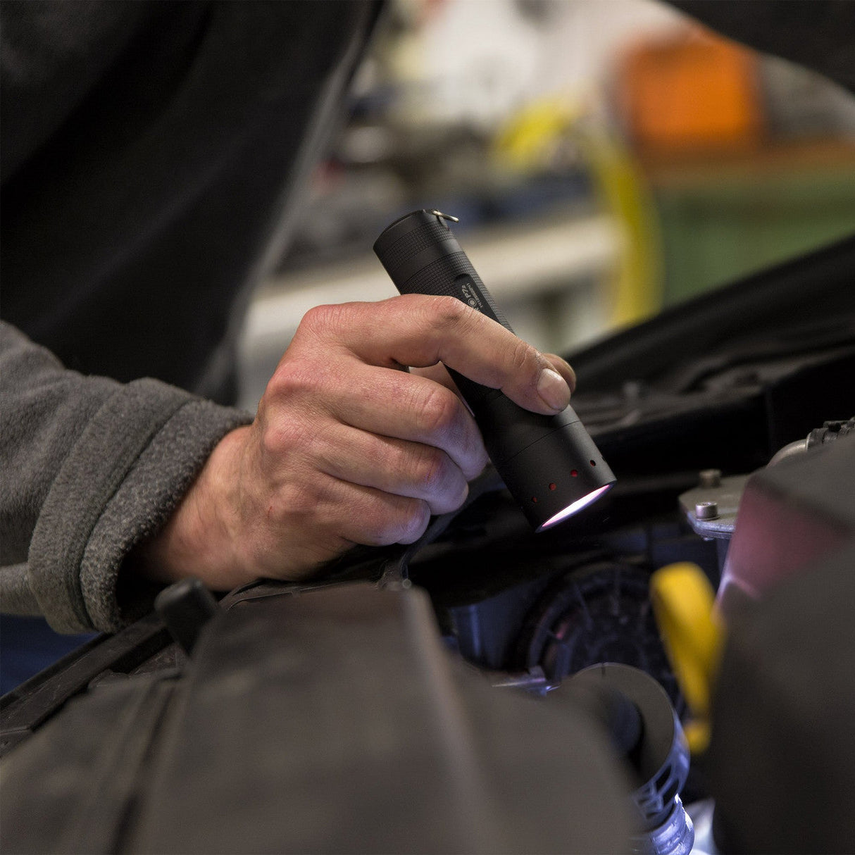 LED Lenser P7R Flashlight