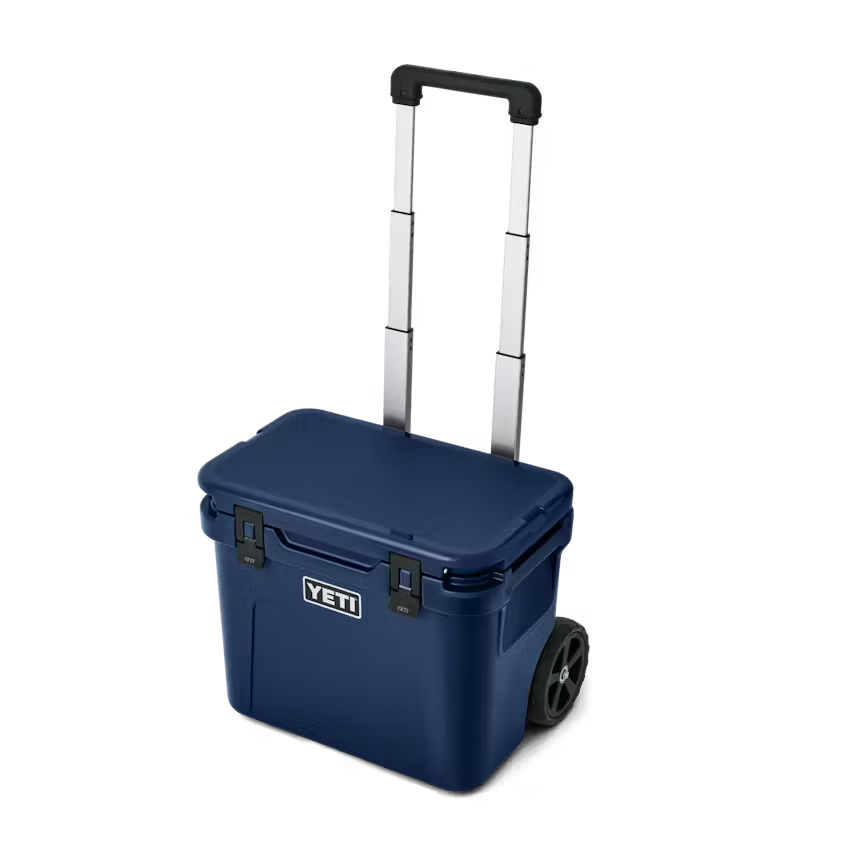 Yeti Roadie 32 Wheeled Cooler Charcoal