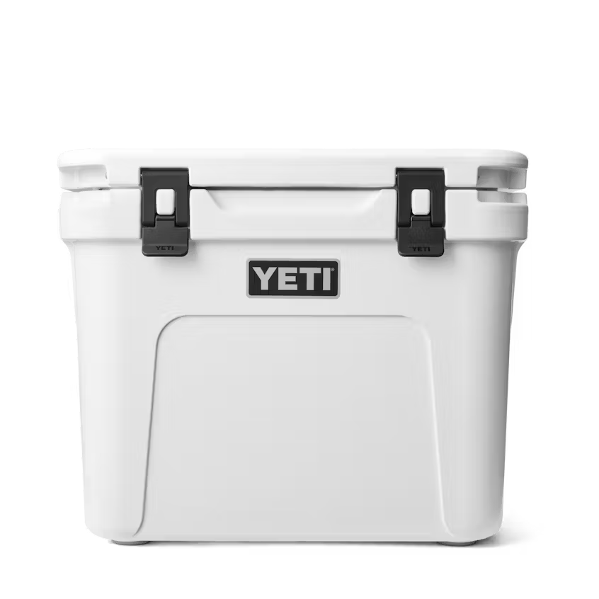 Yeti Roadie 32 Wheeled Cooler White
