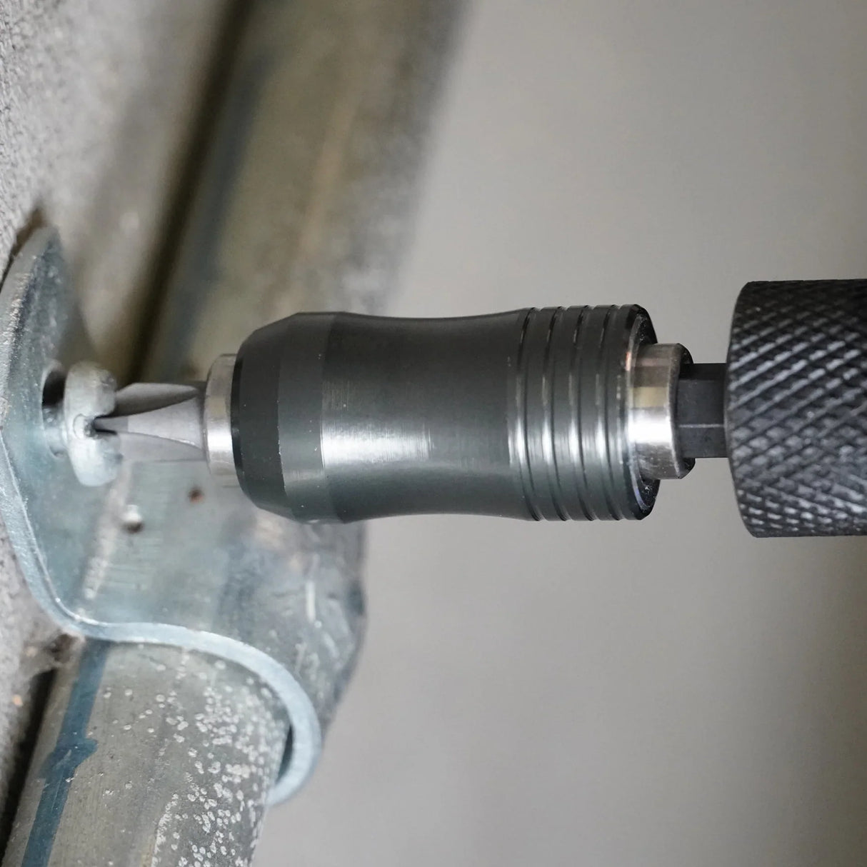 Wiha 70096 TerminatorBlue Quick-Release Locking Bit Holder