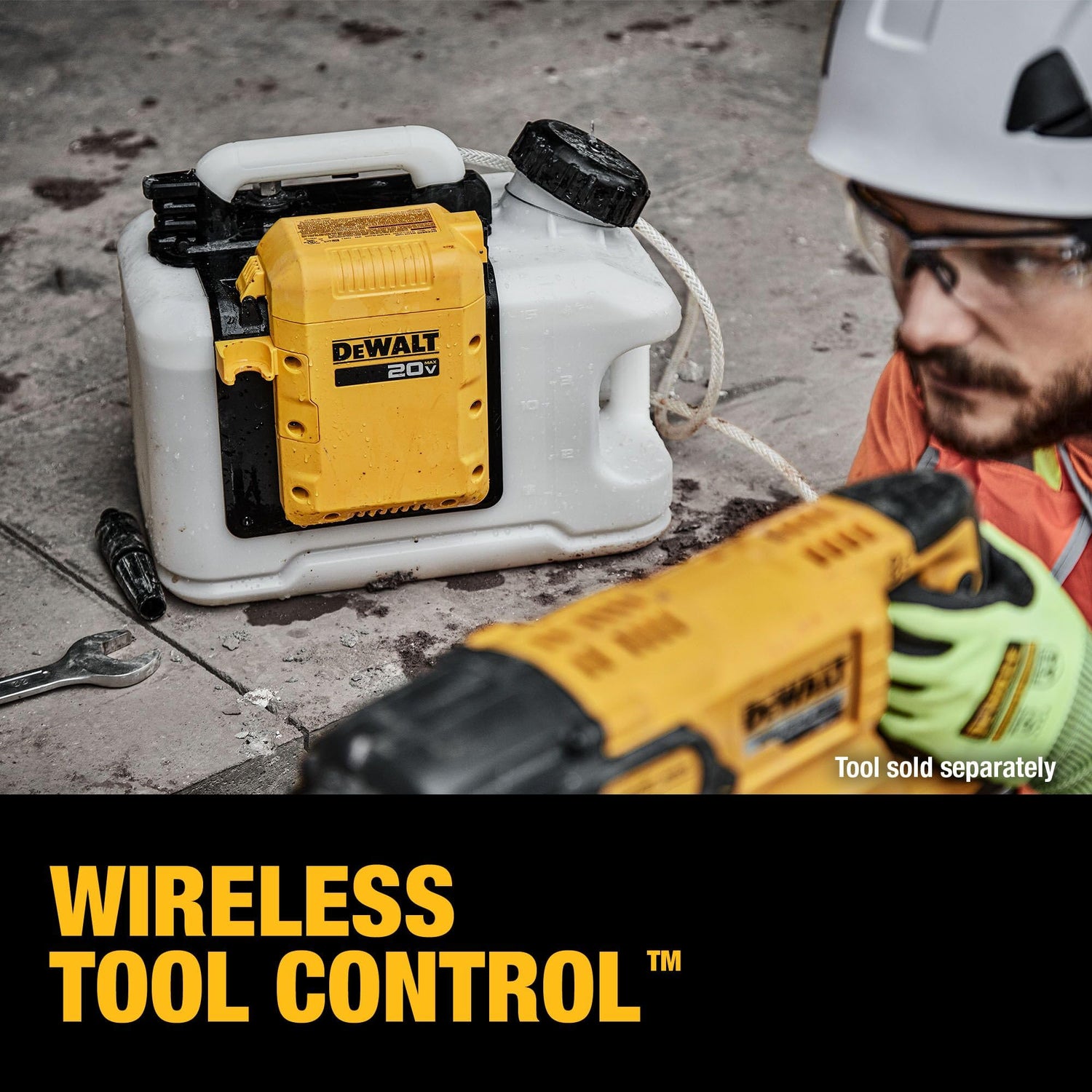 Dewalt DCE6820B 20V MAX* Powered Water Tank (Tool Only)