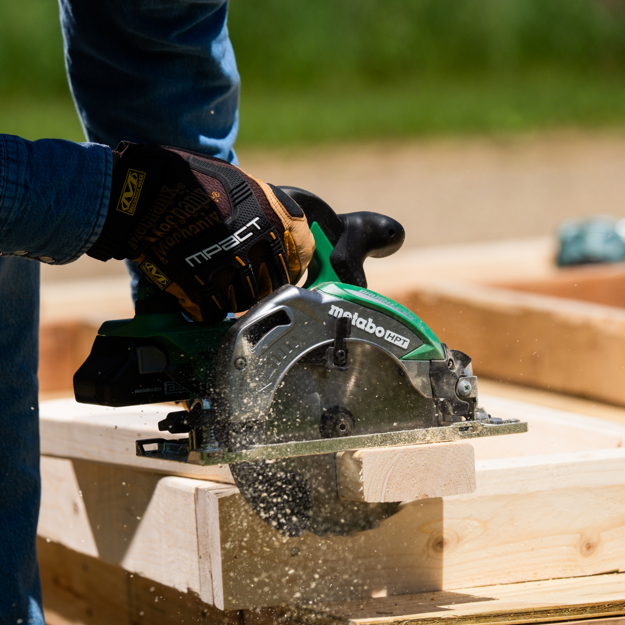 18V 6-1/2 Inch Deep Cut Cordless Circular Saw (Tool Body Only) | Metabo HPT C18DBALQ4