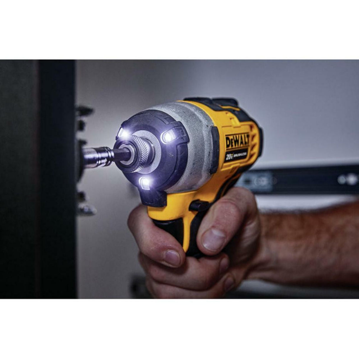 ATOMIC 20V MAX* BRUSHLESS CORDLESS COMPACT 1/4 IN. IMPACT DRIVER (TOOL ONLY)