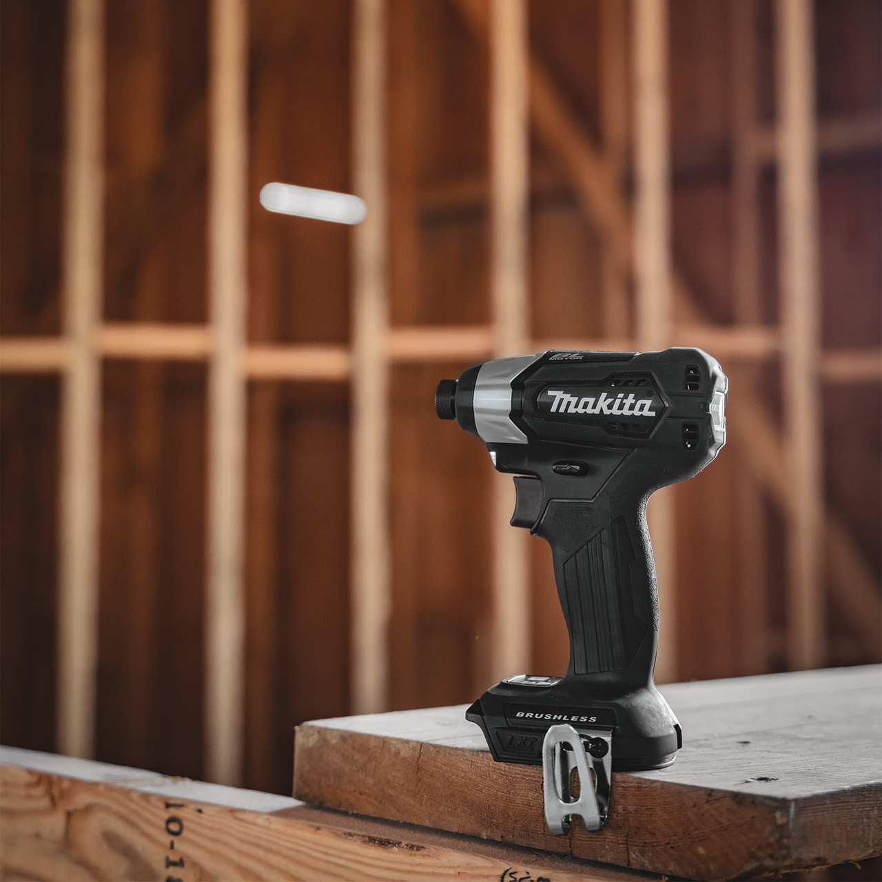 Makita CX401SYB Sub-Compact 4 Pc. Kit with BONUS BL1850B Battery