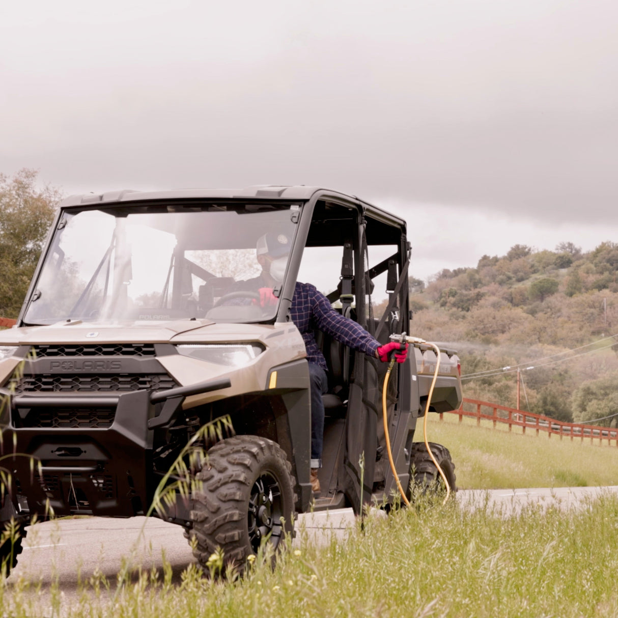 1.6HP Skid Sprayer Barrel Mount Only with Honda GX35 100ft Hose and 500 PSI Pump for Pest Control
