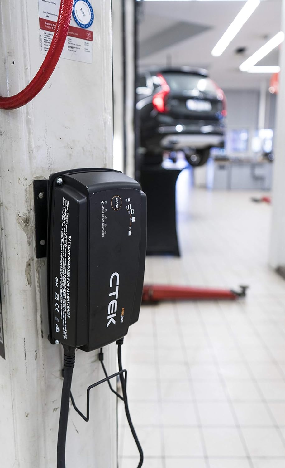 CTEK PRO25SE Professional 12V Battery Charger and Power Supply
