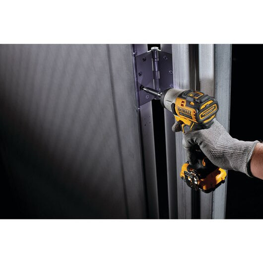 XTREME 12V MAX* Brushless 1/4 in. Cordless Impact Driver Kit