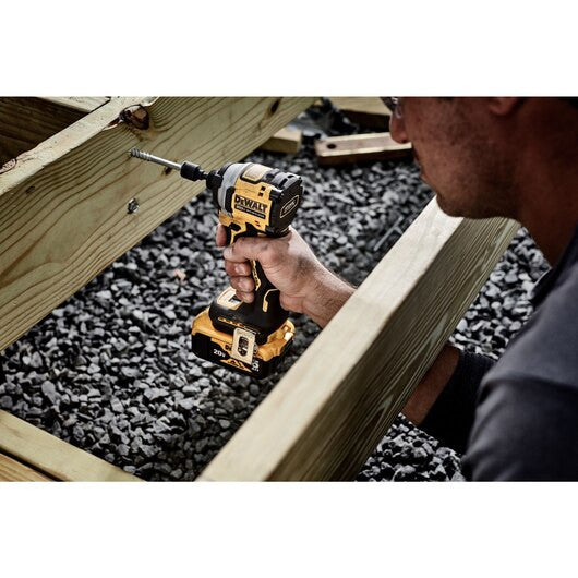 Atomic 20V MAX* 1/4 in. Brushless Cordless 3-Speed Impact Driver Kit