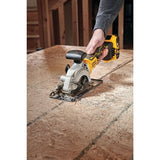ATOMIC 20V MAX* Brushless 4-1/2 in. Cordless Circular Saw Kit