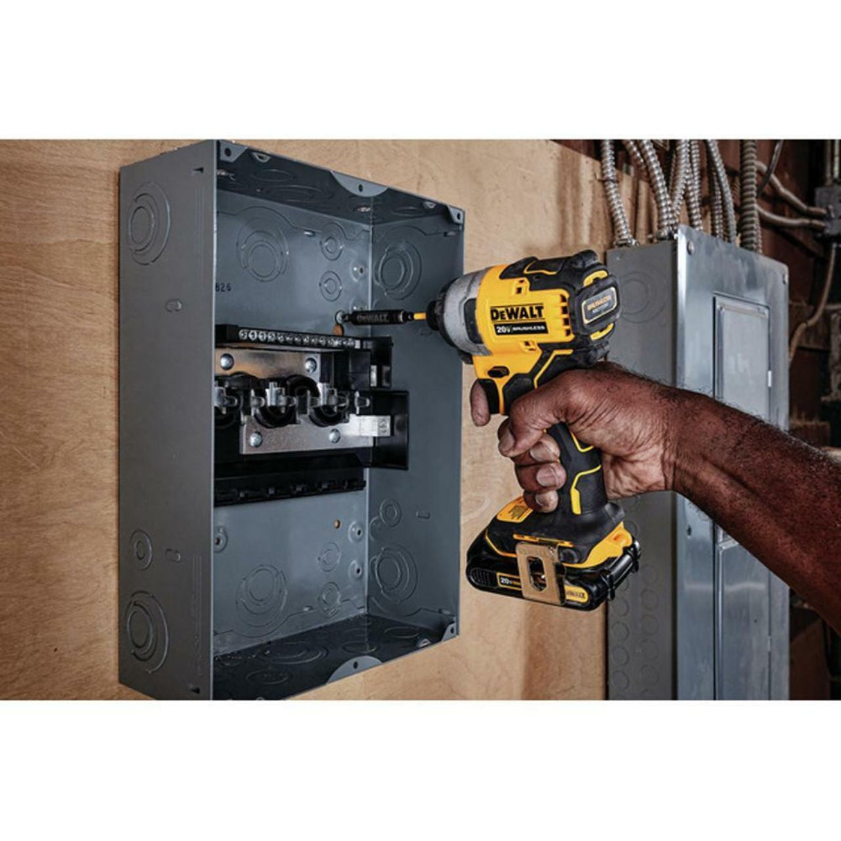 ATOMIC 20V MAX* BRUSHLESS CORDLESS COMPACT 1/4 IN. IMPACT DRIVER (TOOL ONLY)