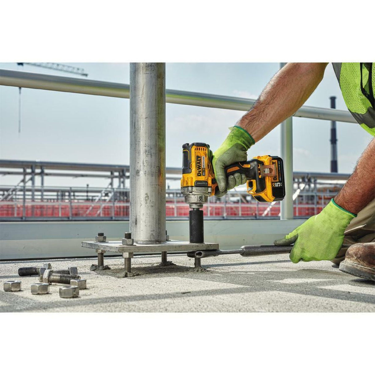20V MAX* XR® 1/2 IN. MID-RANGE CORDLESS IMPACT WRENCH WITH DETENT PIN ANVIL (TOOL ONLY)