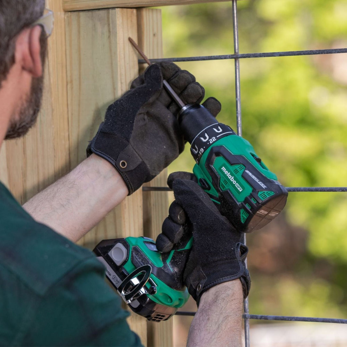 Metabo HPT DS18DBFL2E 18V Cordless Drill Kit with 2 Batteries and Charger